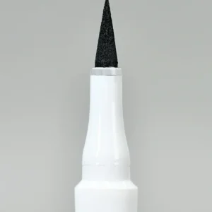Delineador líquido negro