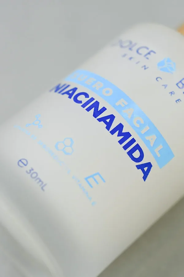Suero facial niacinamida