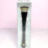 Brocha triangular doble para Base y Corrector Elaya